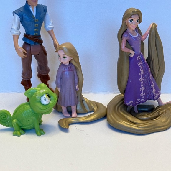 Disney Tangled Figures Rapunzel, Flynn Rider & Pascal - Picture 7 of 7